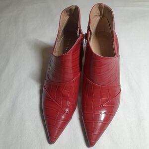 Red Croc-Embossed Women's Shoes